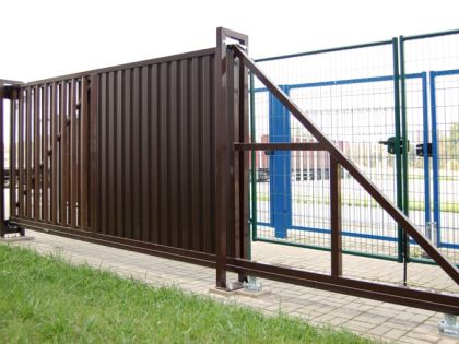 Ворота откатные Эконом (с заполнением) 2,0х5,0м RAL 8017 (шоколад)