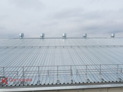 Кровельные ограждения, цвет серый RAL 7040