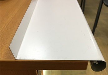 Отлив с полукруглым краем